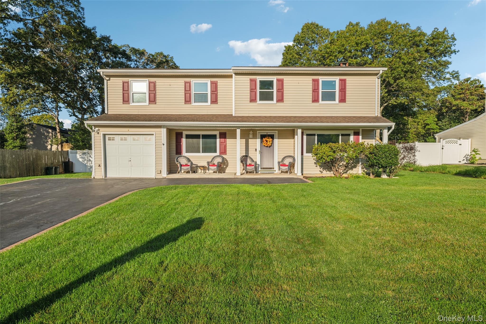 Single Family Parkridge  Suffolk County, NY 11776, MLS-912537-34
