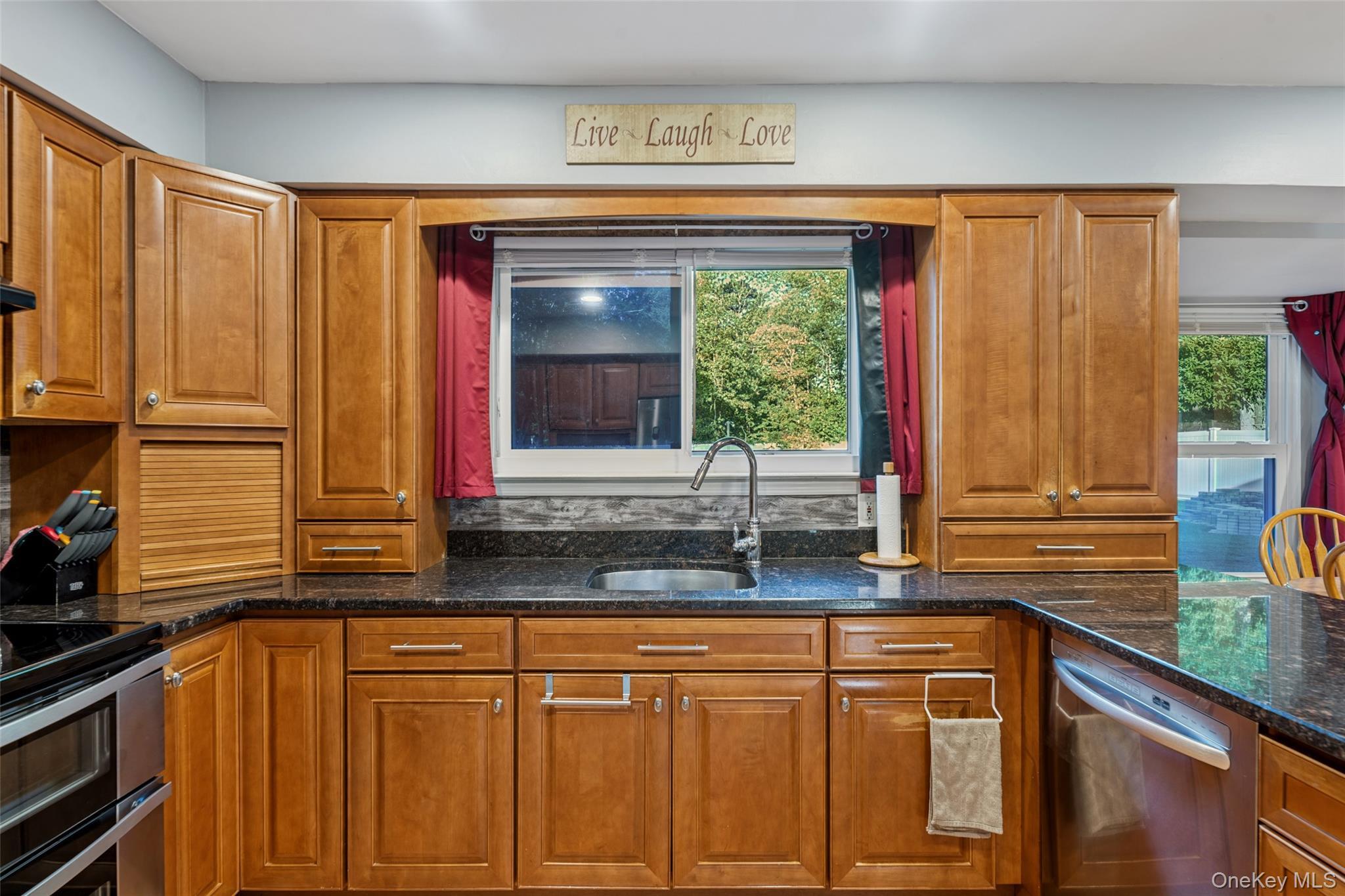 Single Family Parkridge  Suffolk County, NY 11776, MLS-912537-9