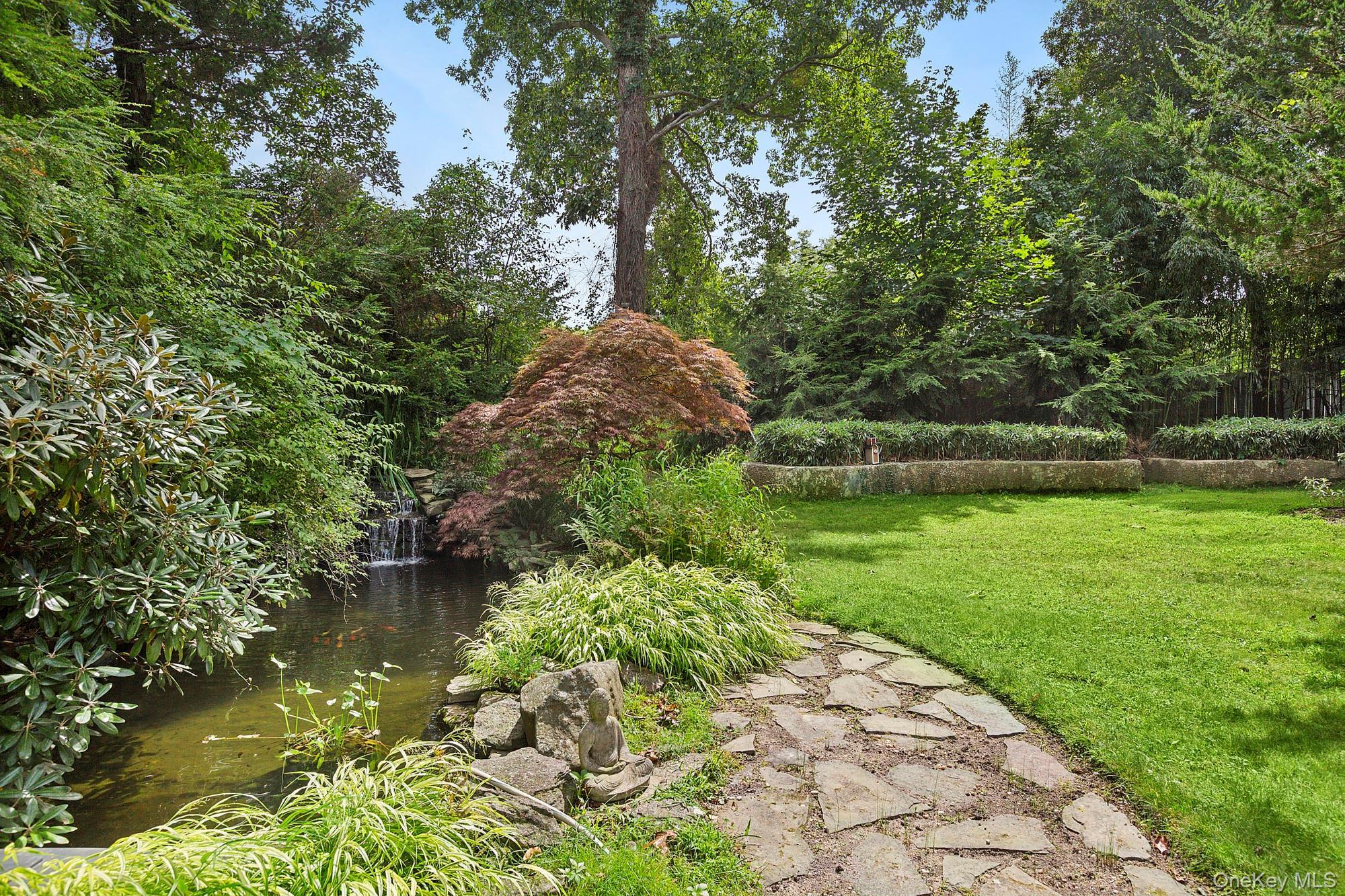 Single Family Noyac  Suffolk County, NY 11963, MLS-912538-13