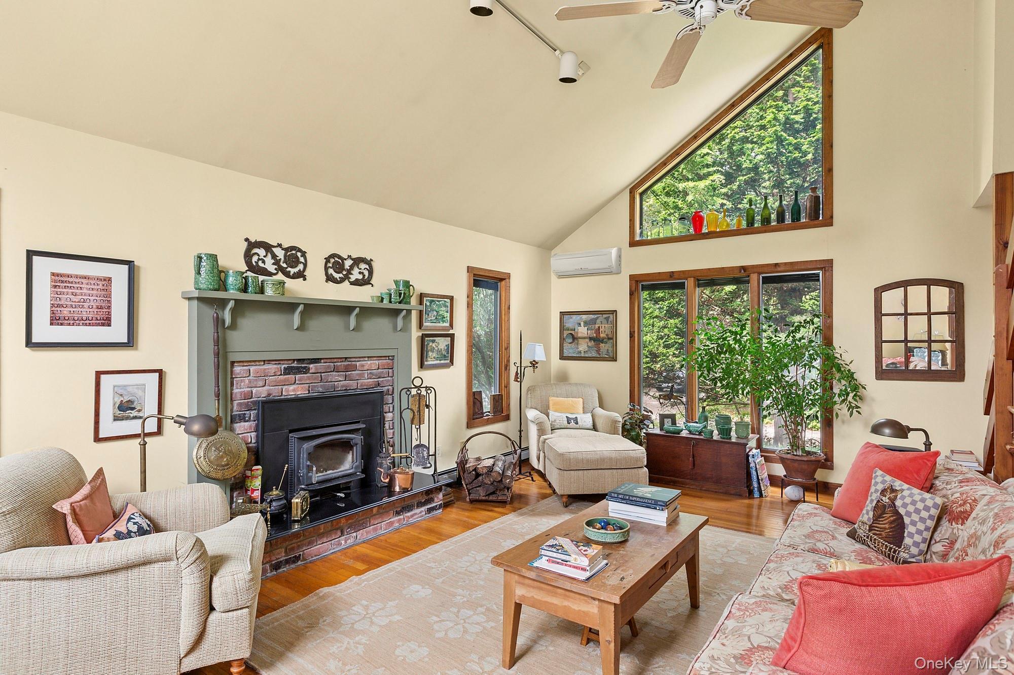 Single Family Noyac  Suffolk County, NY 11963, MLS-912538-4