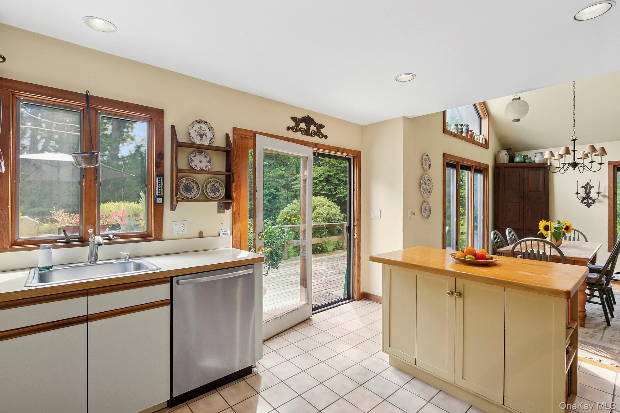 Single Family Noyac  Suffolk County, NY 11963, MLS-912538-6