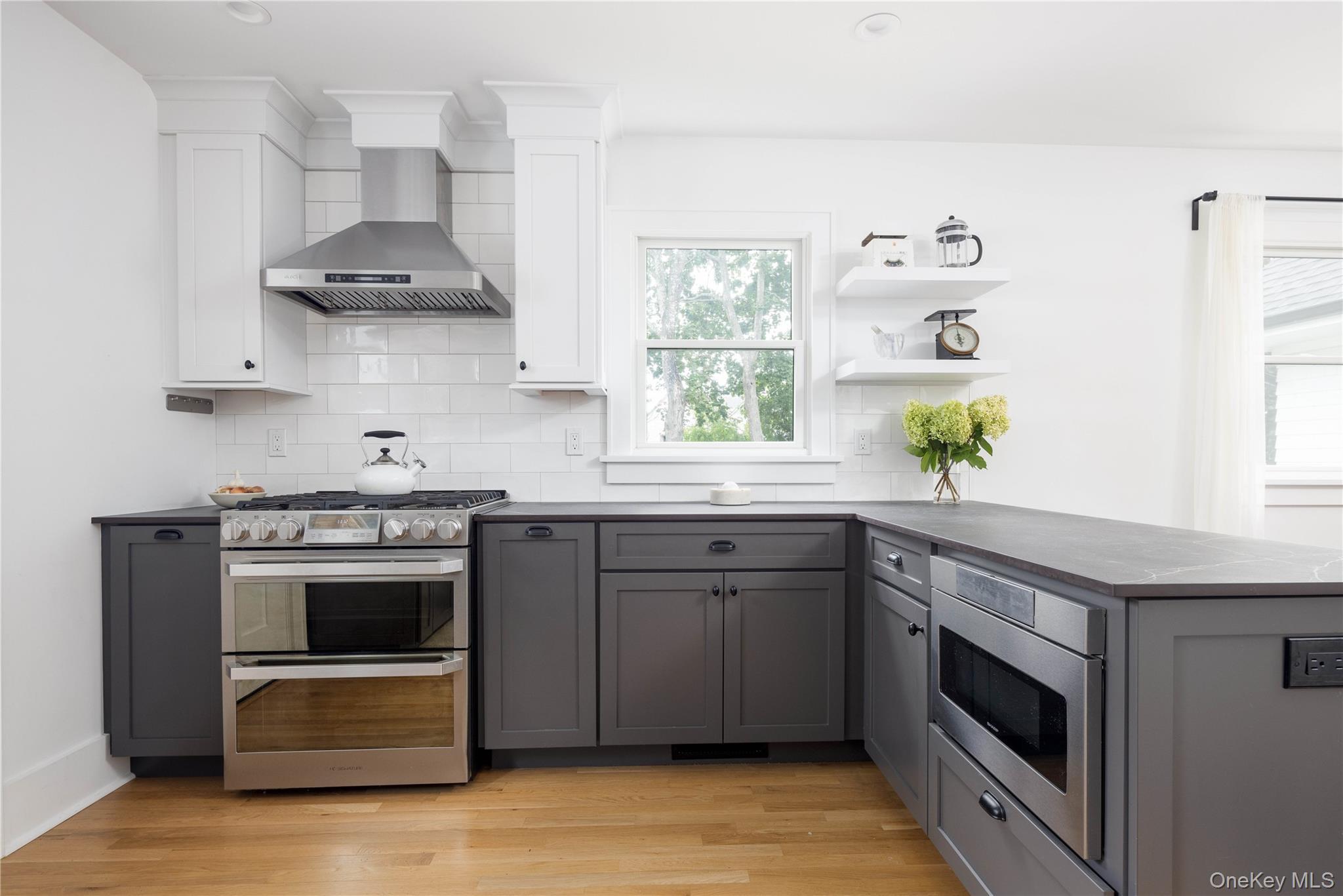 Single Family Main  Suffolk County, NY 11901, MLS-912551-17