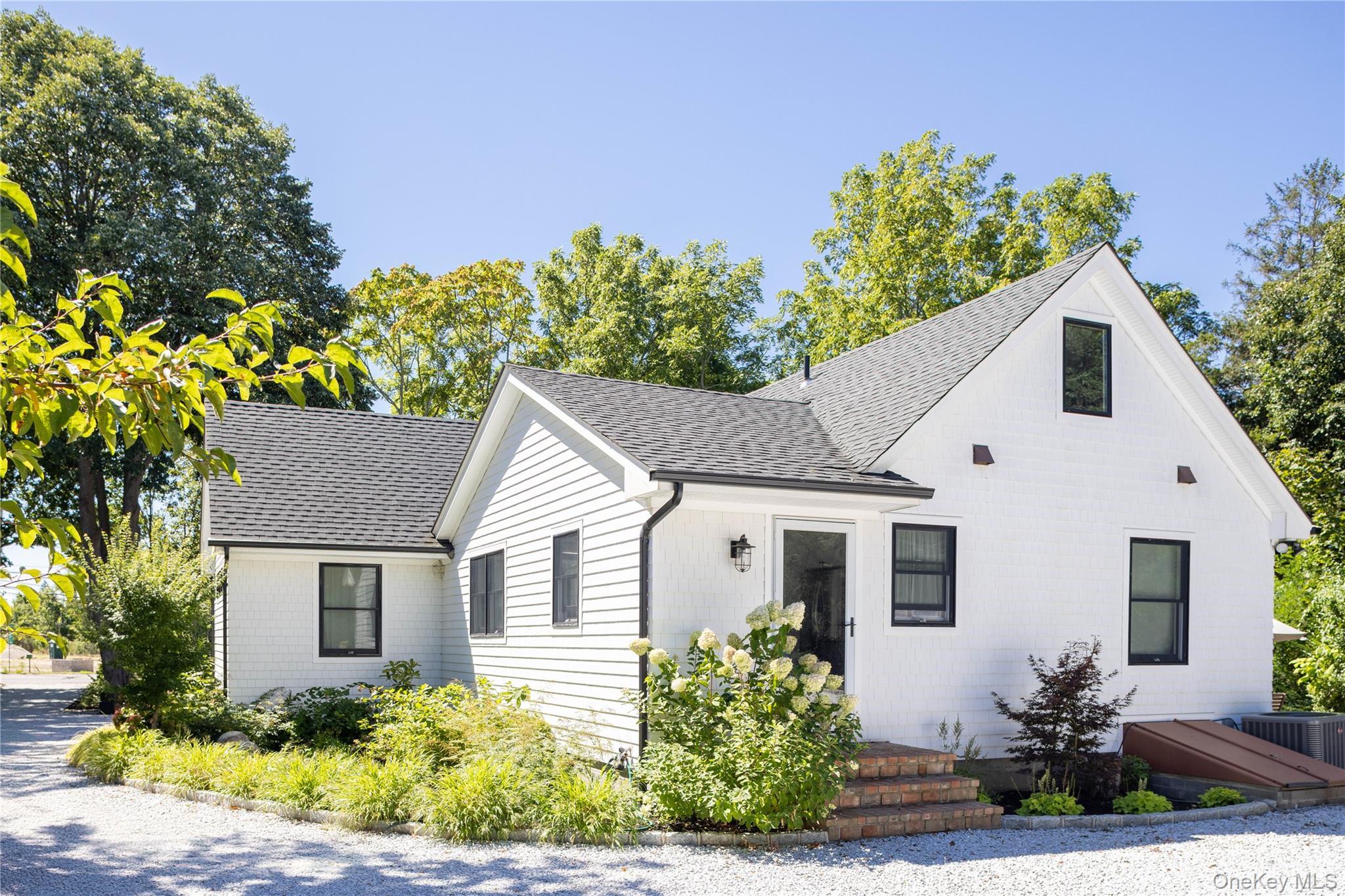 Single Family Main  Suffolk County, NY 11901, MLS-912551-2