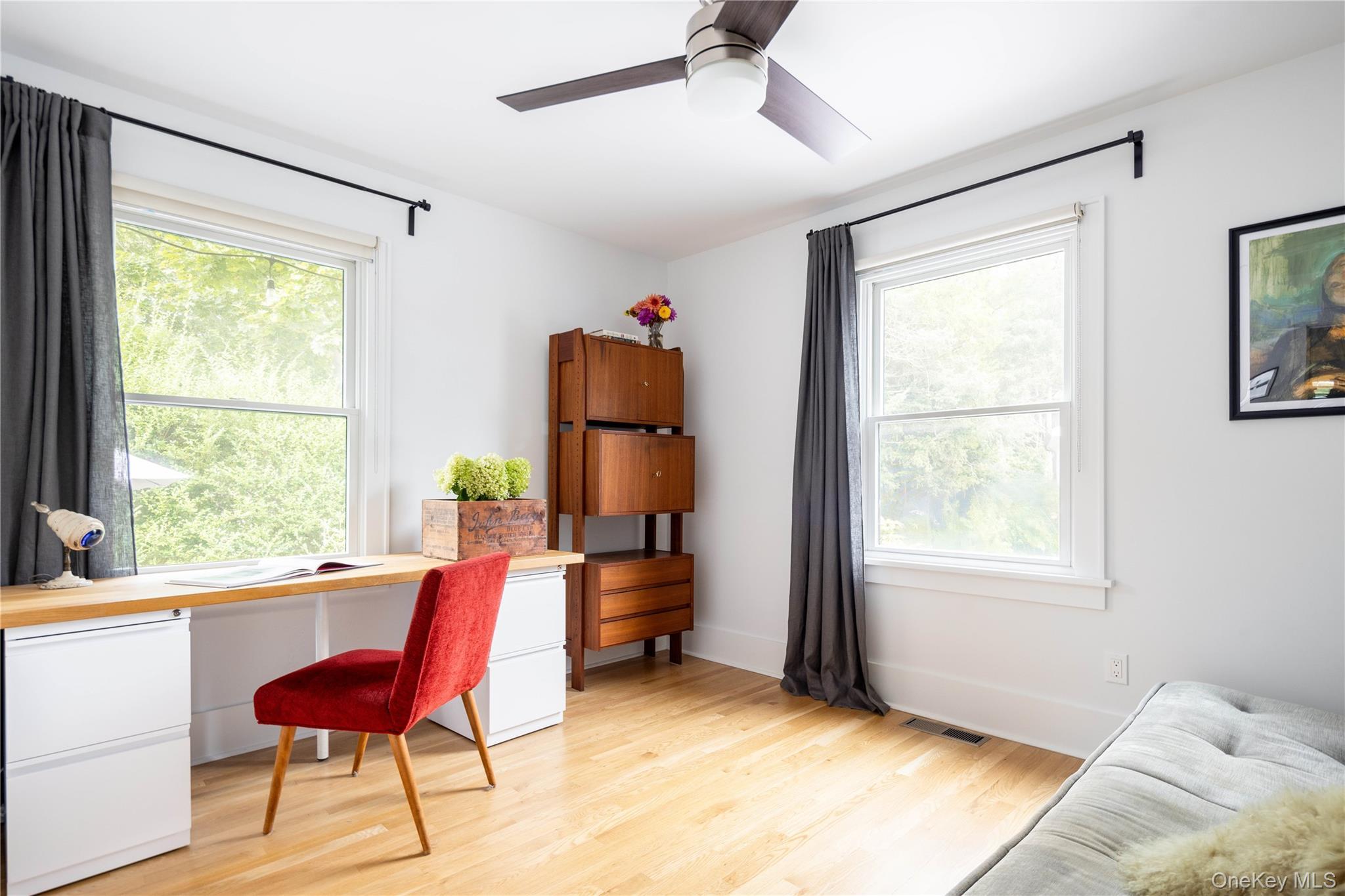 Single Family Main  Suffolk County, NY 11901, MLS-912551-22