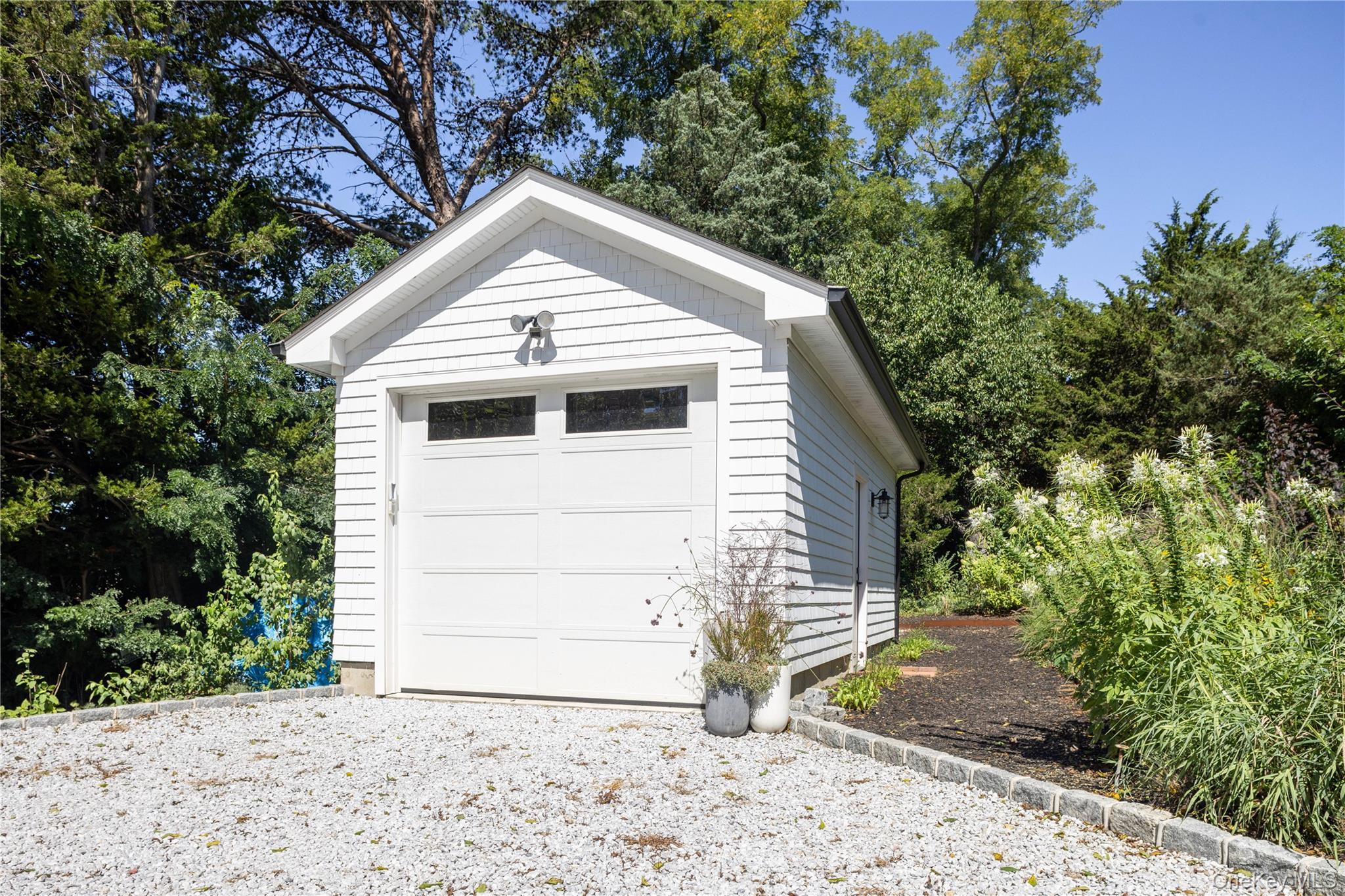 Single Family Main  Suffolk County, NY 11901, MLS-912551-3