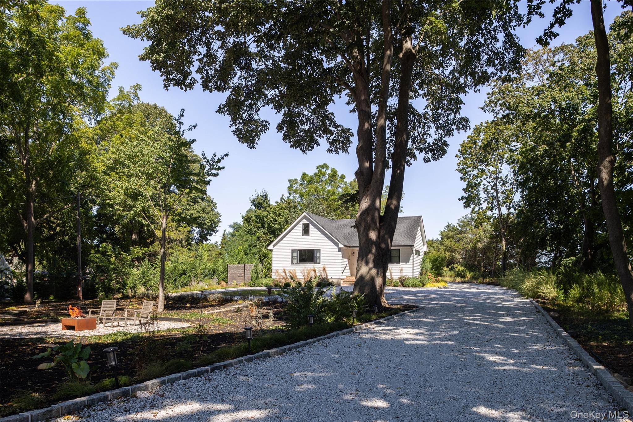 Single Family Main  Suffolk County, NY 11901, MLS-912551-4