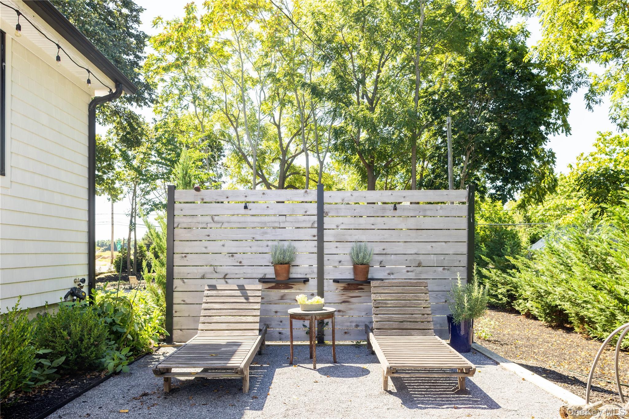 Single Family Main  Suffolk County, NY 11901, MLS-912551-6