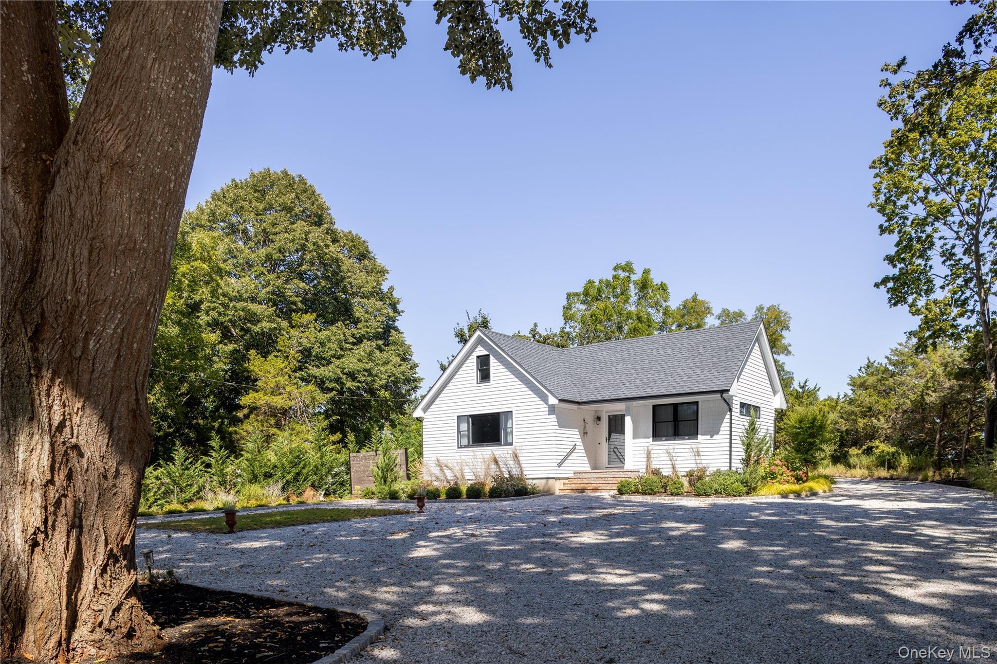 Single Family Main  Suffolk County, NY 11901, MLS-912551-8