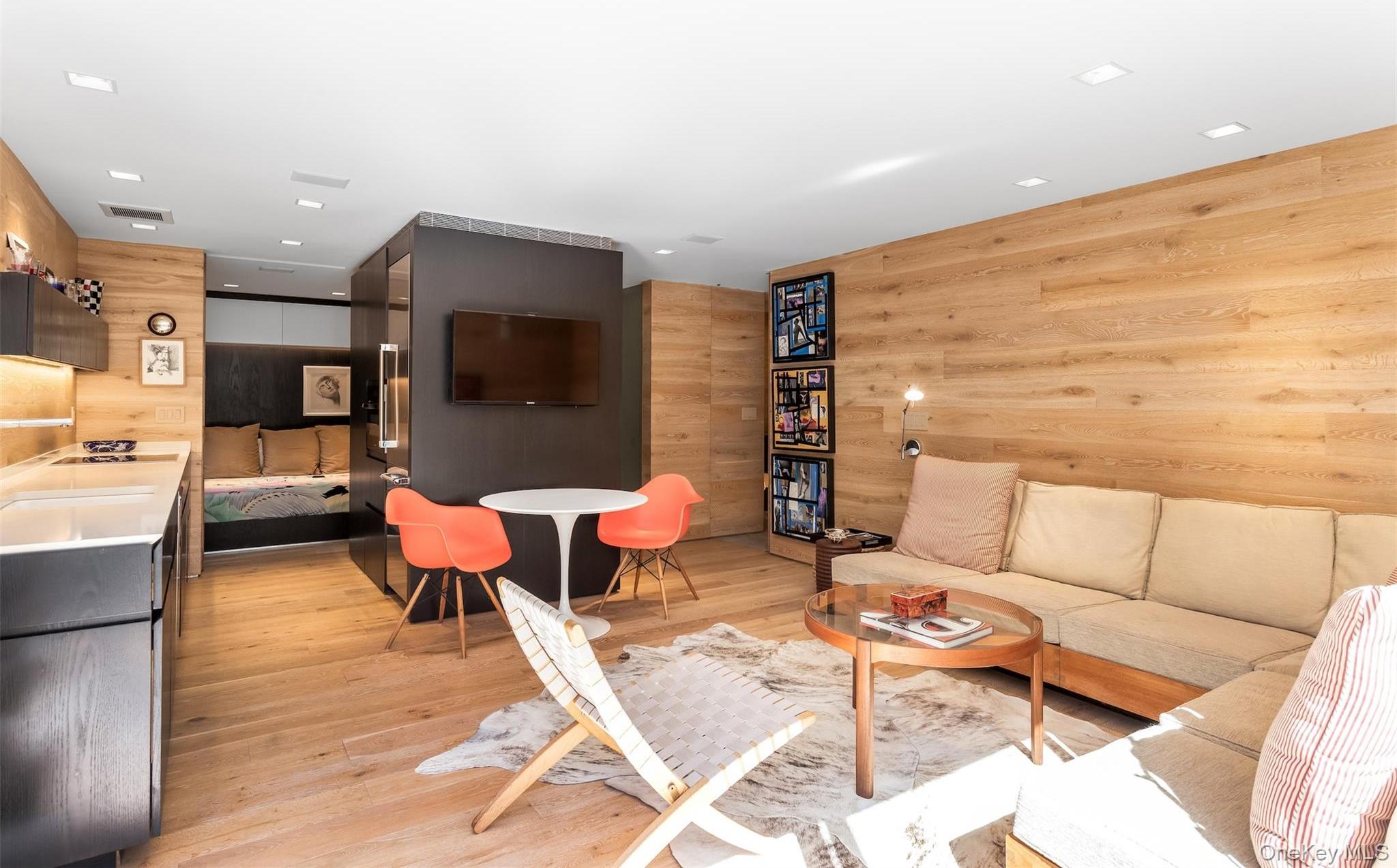 Coop Atlantic  Suffolk County, NY 11782, MLS-912589-3