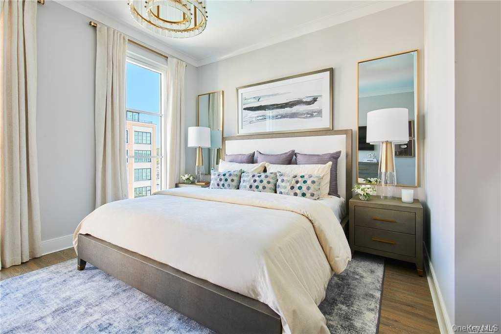 Condo Garvies Point  Nassau County, NY 11542, MLS-912591-2