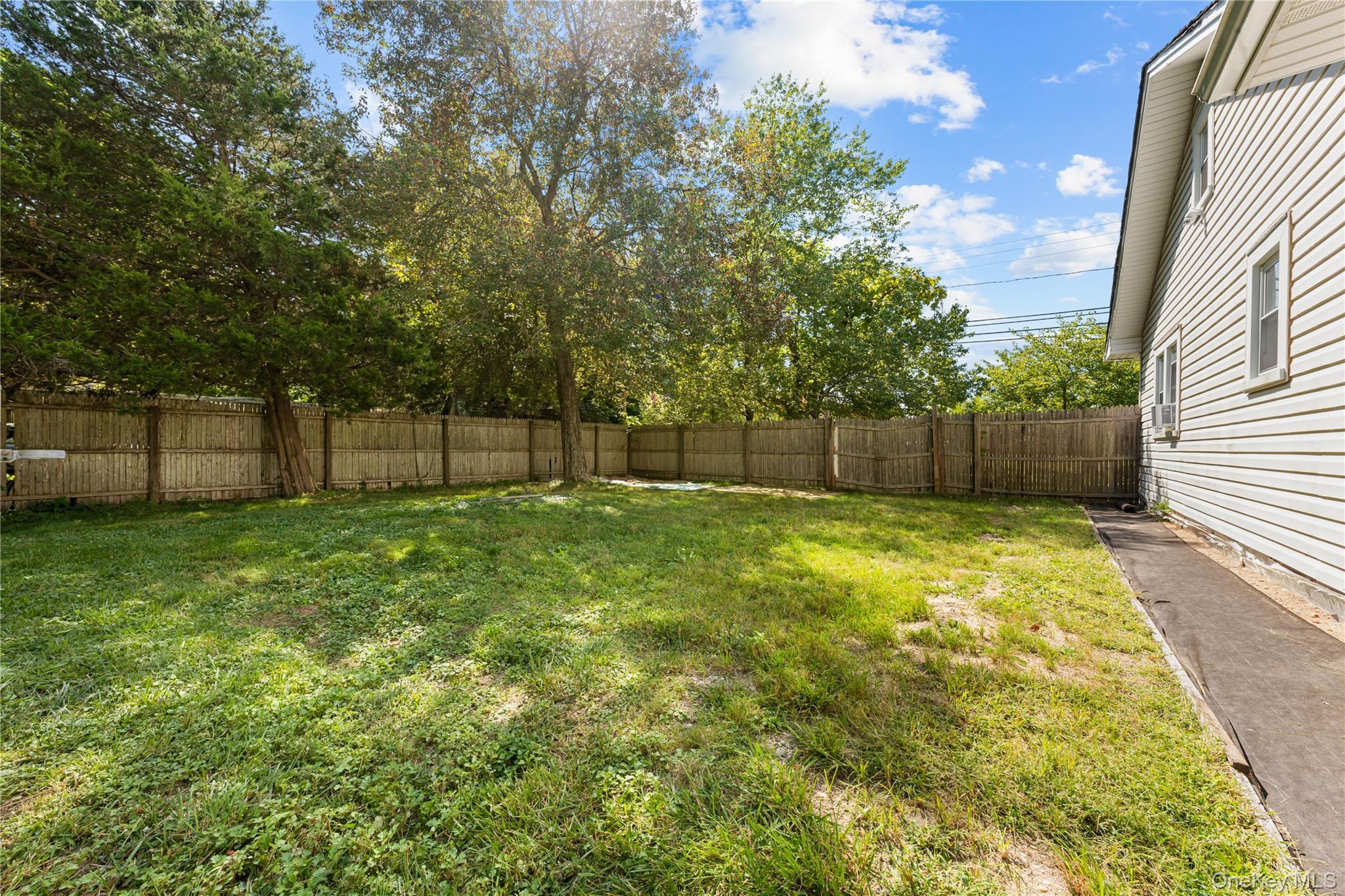 Single Family Edwards  Suffolk County, NY 11933, MLS-912598-22