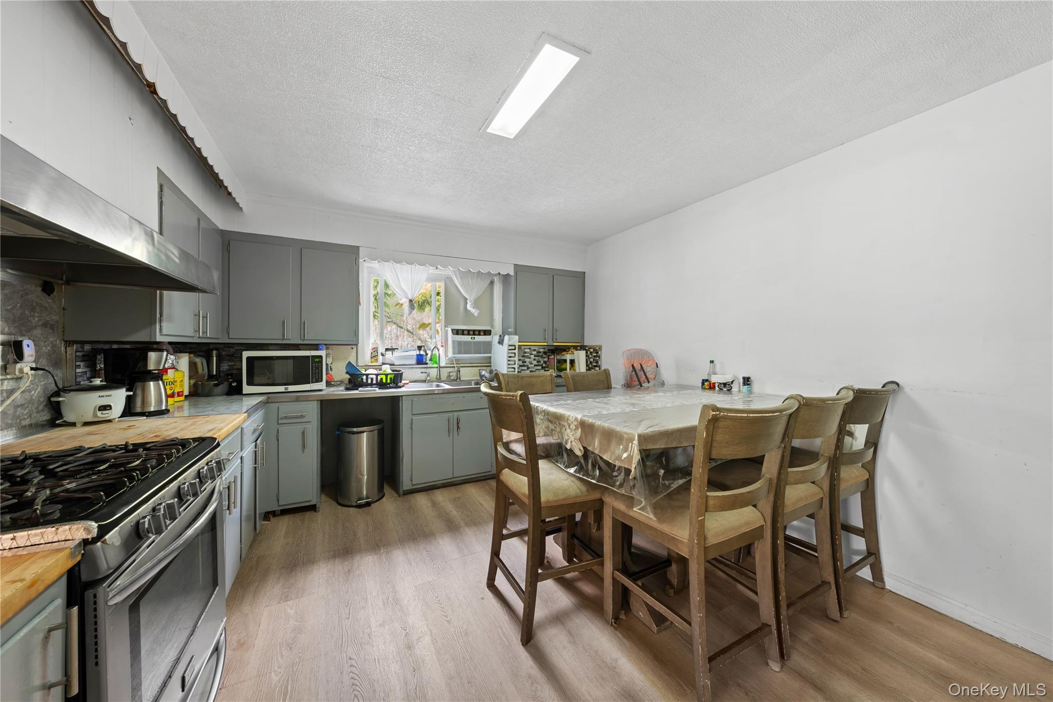 Single Family Edwards  Suffolk County, NY 11933, MLS-912598-7