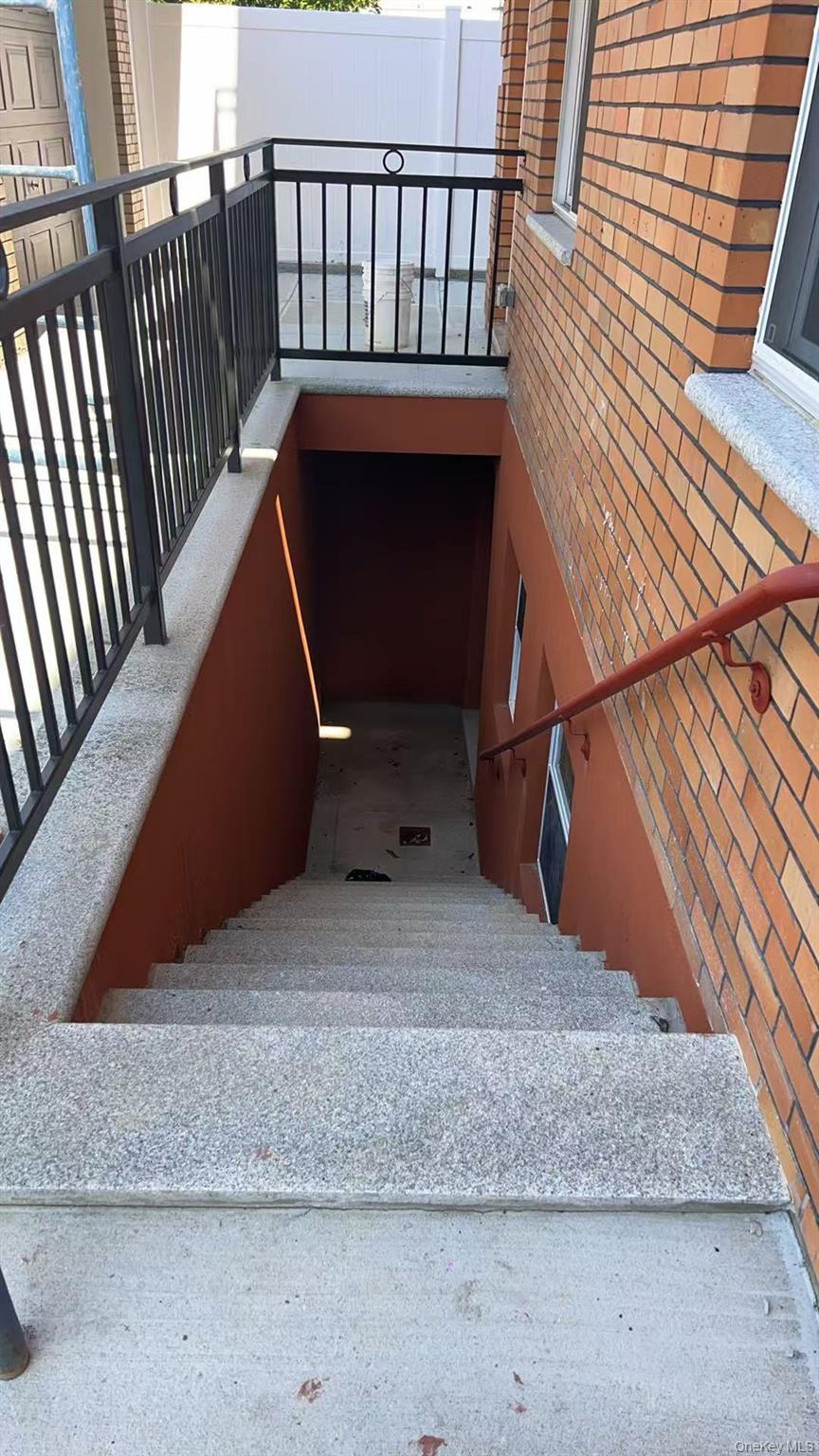 Single Family Clarence Bronx, NY 10465, MLS-912675-10