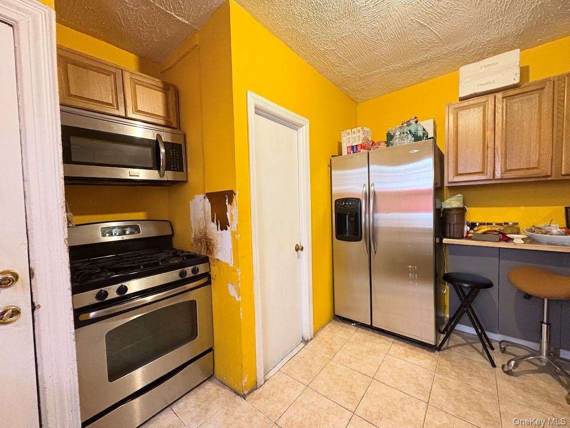 Single Family Schenectady  Brooklyn, NY 11203, MLS-912689-3