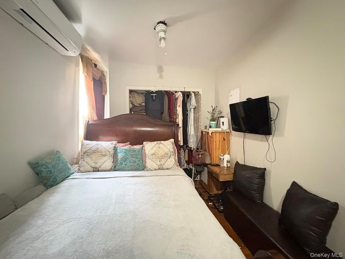 Single Family Schenectady  Brooklyn, NY 11203, MLS-912689-4