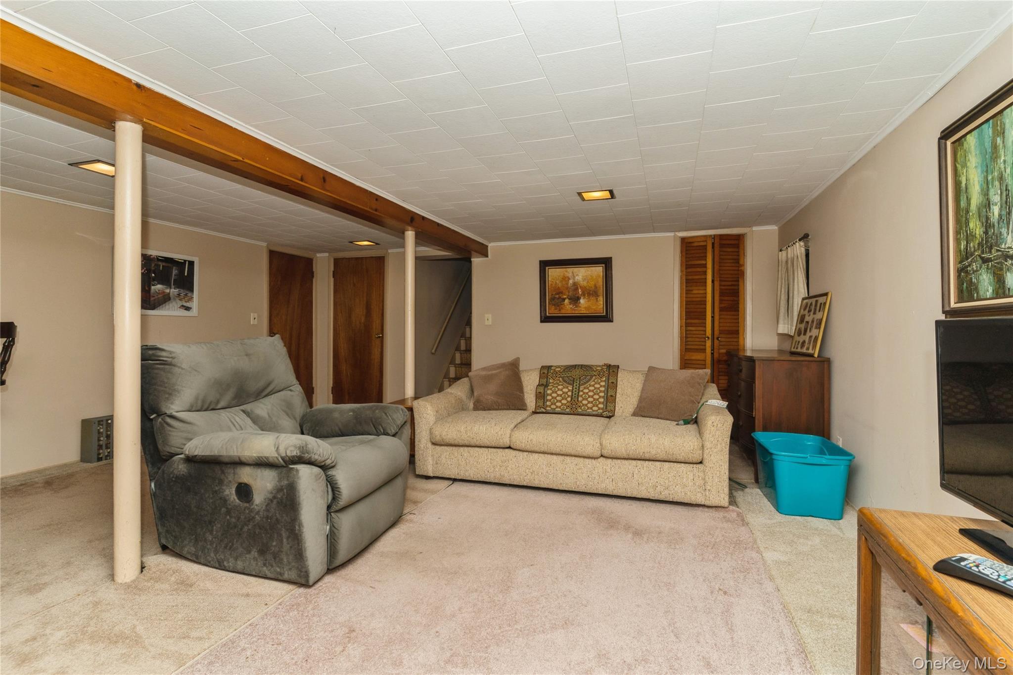 Single Family Maplewood  Nassau County, NY 11783, MLS-912694-11