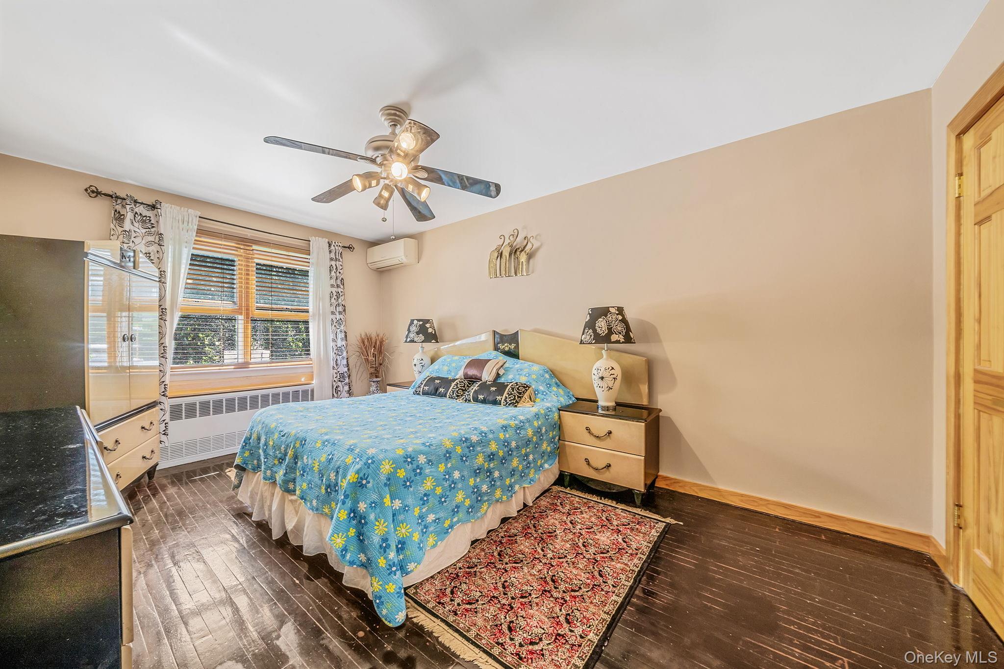 Single Family 80th Queens, NY 11385, MLS-912709-2