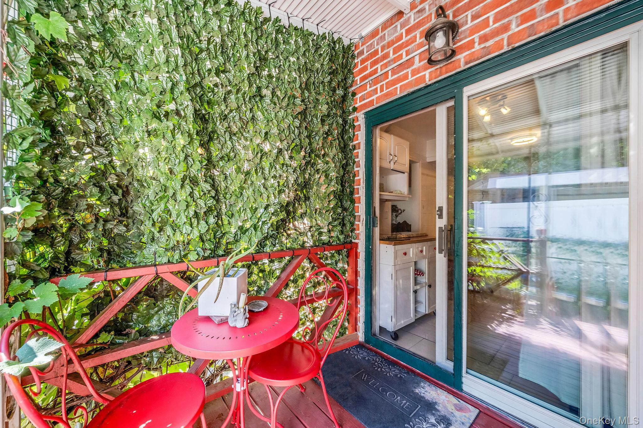 Single Family 80th Queens, NY 11385, MLS-912709-26