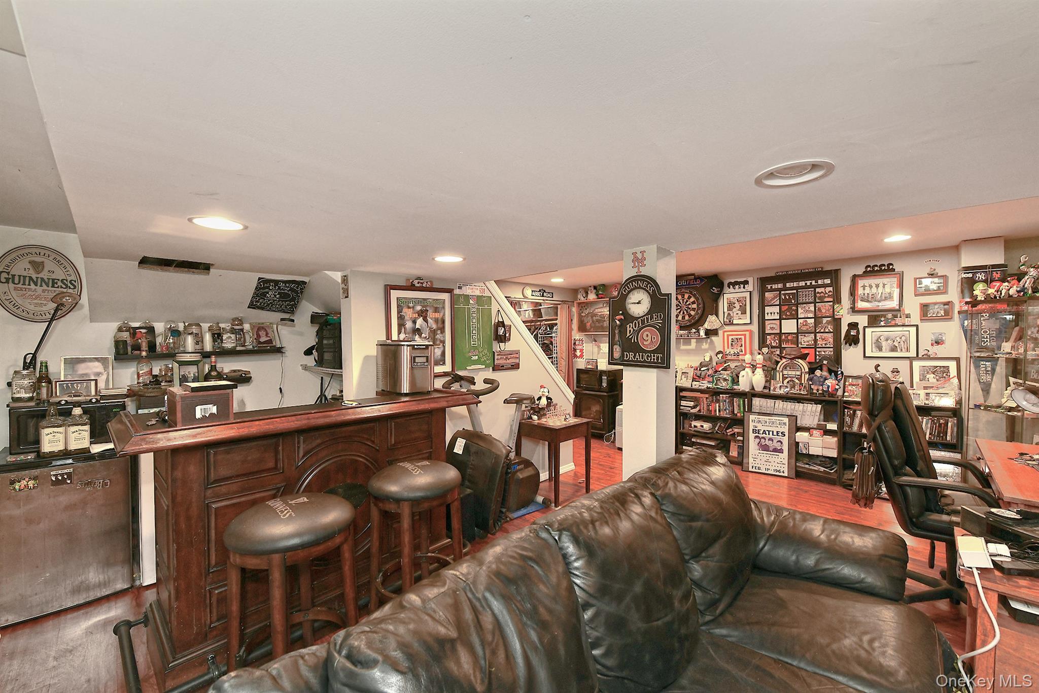 Single Family Cranford  Nassau County, NY 11803, MLS-912720-17