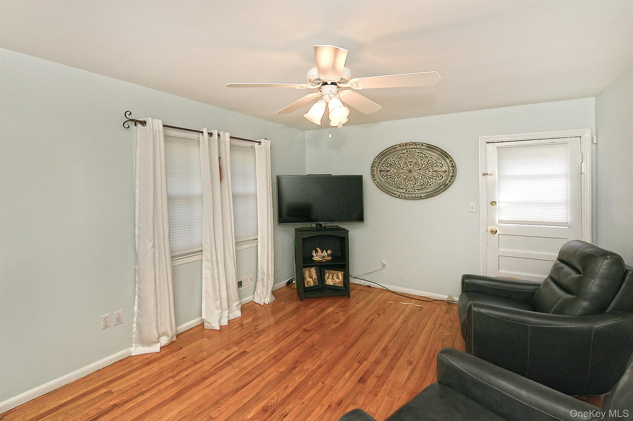 Single Family Cranford  Nassau County, NY 11803, MLS-912720-19