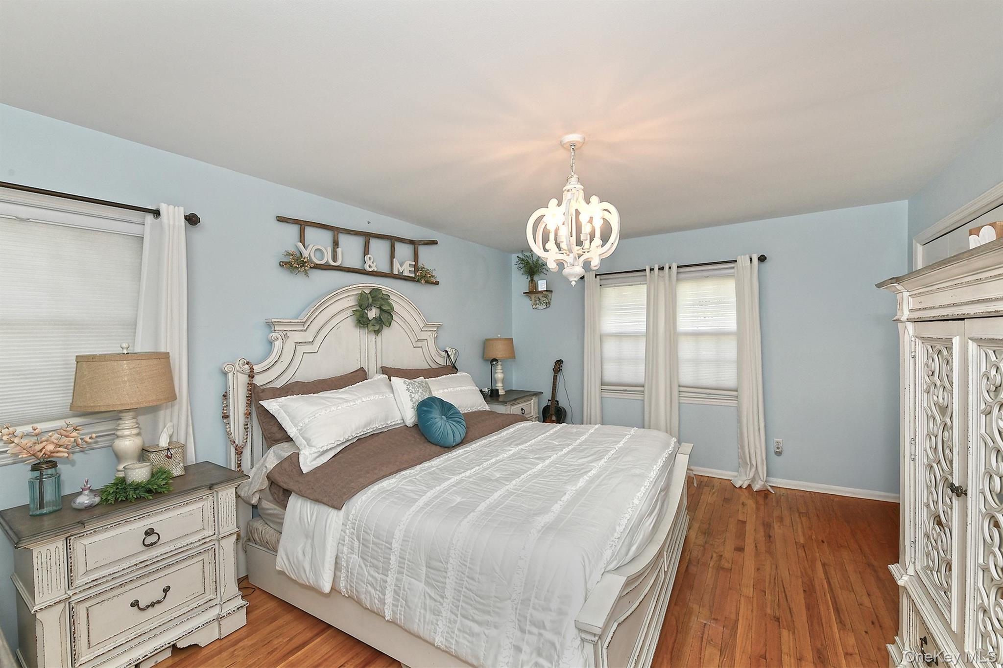 Single Family Cranford  Nassau County, NY 11803, MLS-912720-23