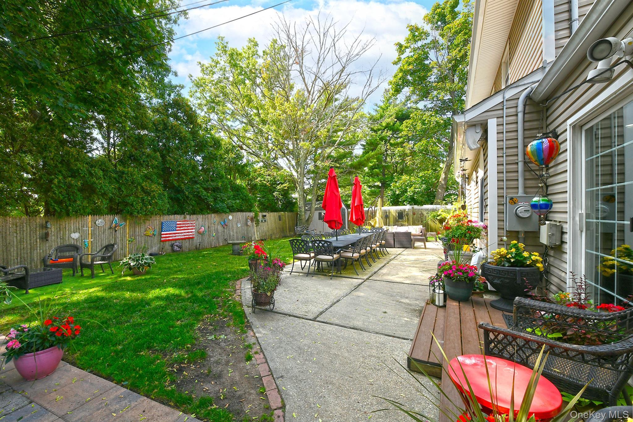 Single Family Cranford  Nassau County, NY 11803, MLS-912720-27