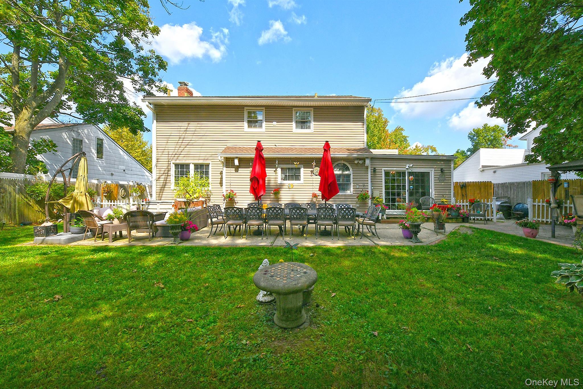 Single Family Cranford  Nassau County, NY 11803, MLS-912720-28