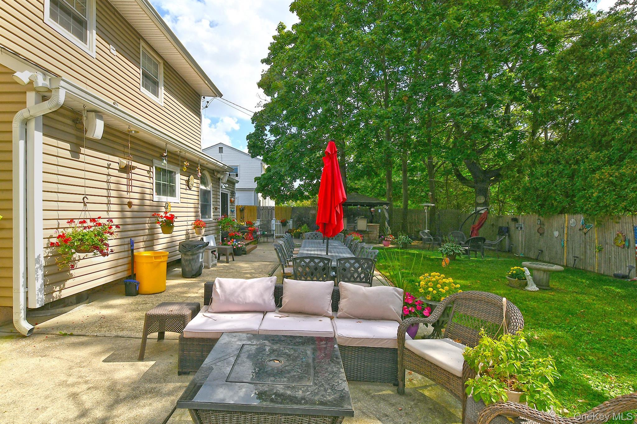 Single Family Cranford  Nassau County, NY 11803, MLS-912720-30