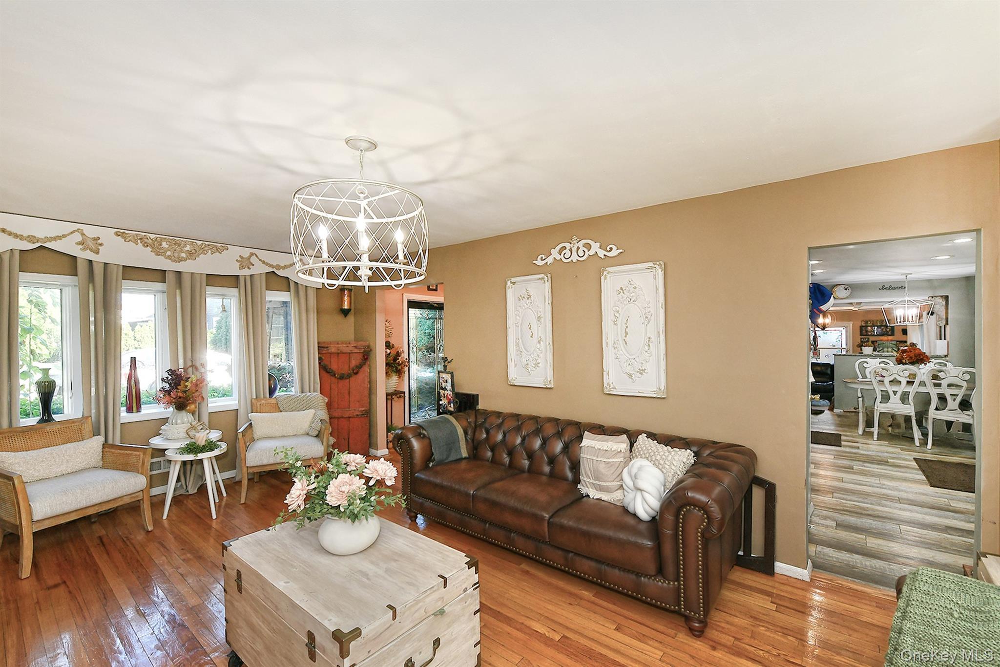 Single Family Cranford  Nassau County, NY 11803, MLS-912720-7