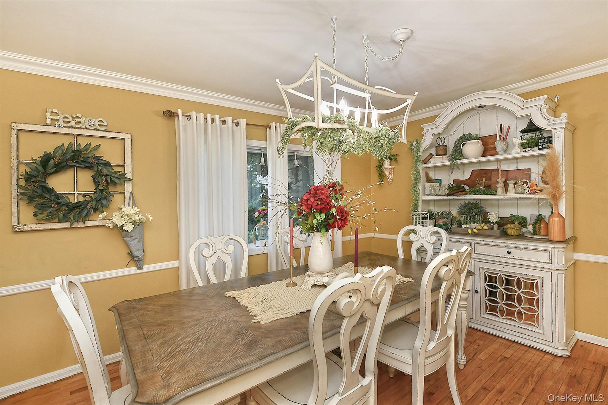 Single Family Cranford  Nassau County, NY 11803, MLS-912720-8