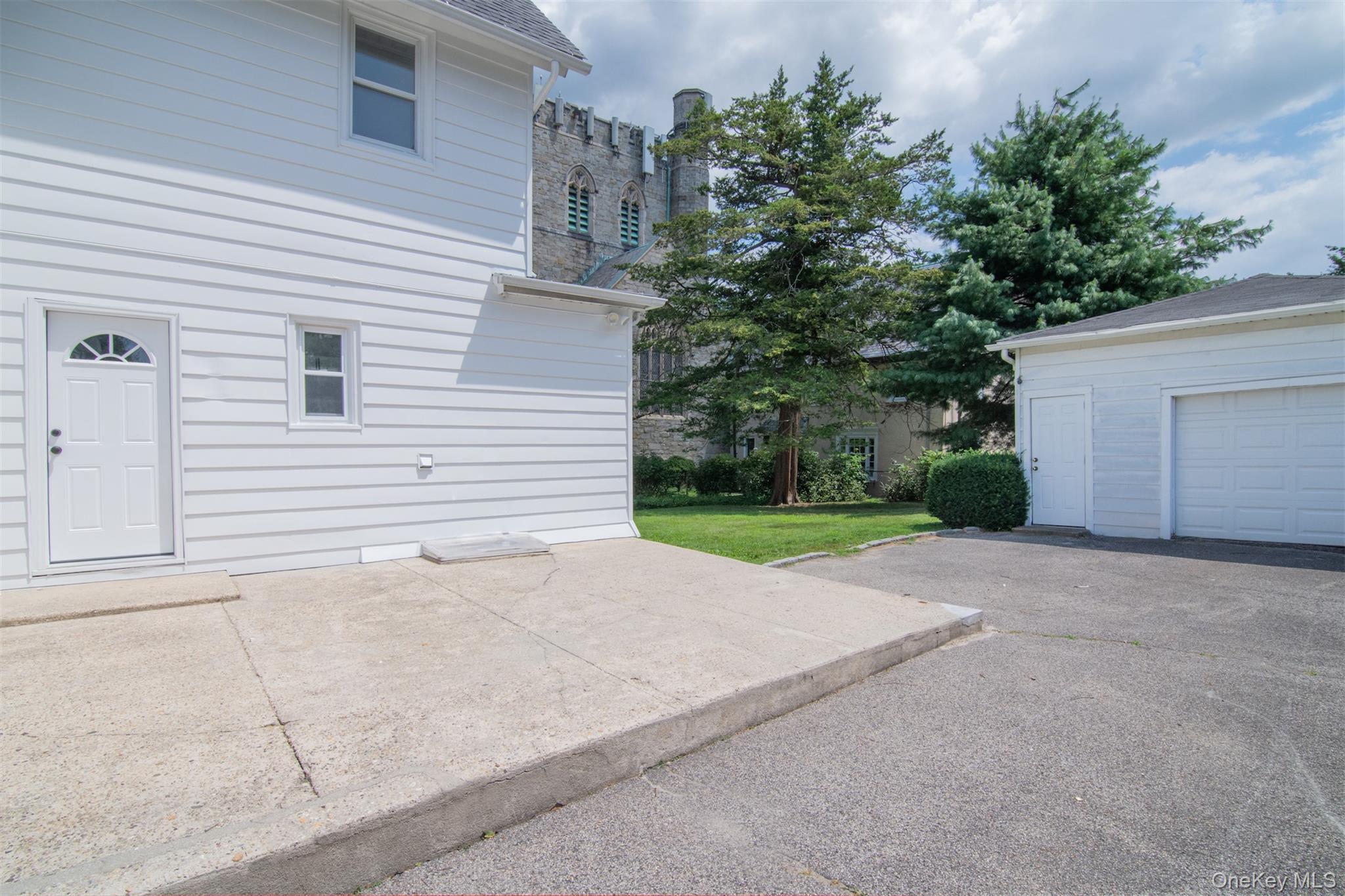 Single Family Palisade  Westchester County, NY 10703, MLS-912729-34