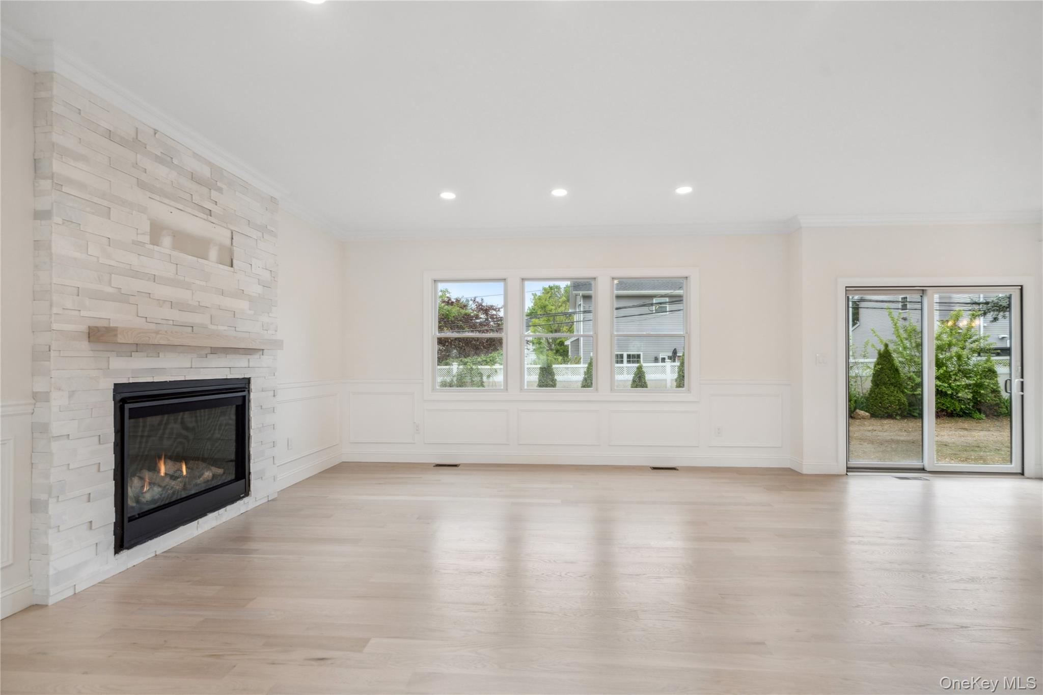 Single Family Lorraine Nassau County, NY 11791, MLS-912763-10