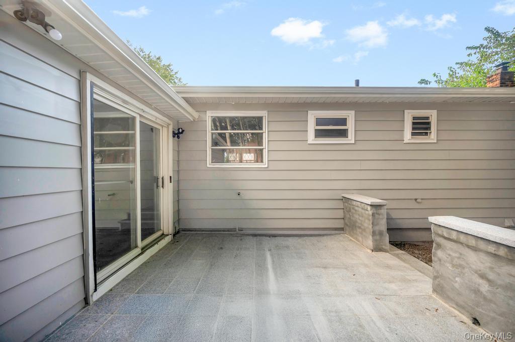 Single Family Jerusalem  Nassau County, NY 11783, MLS-912807-10