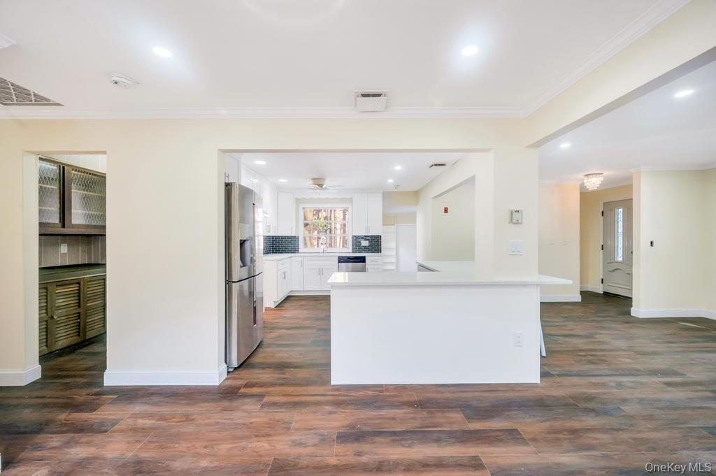 Single Family Jerusalem  Nassau County, NY 11783, MLS-912807-18