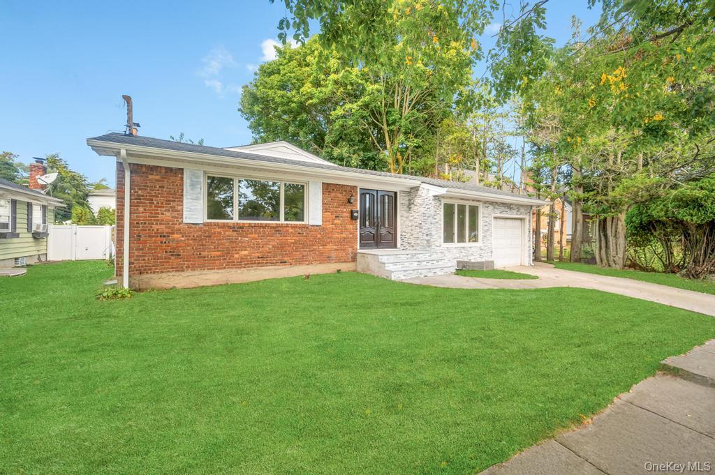 Single Family Jerusalem  Nassau County, NY 11783, MLS-912807-2