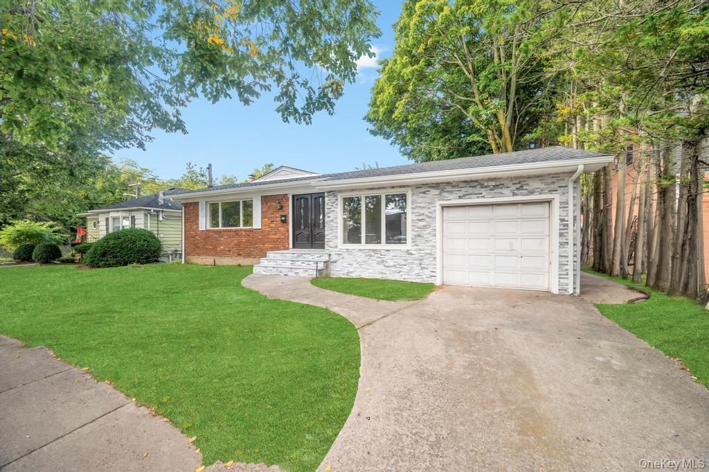 Single Family Jerusalem  Nassau County, NY 11783, MLS-912807-3