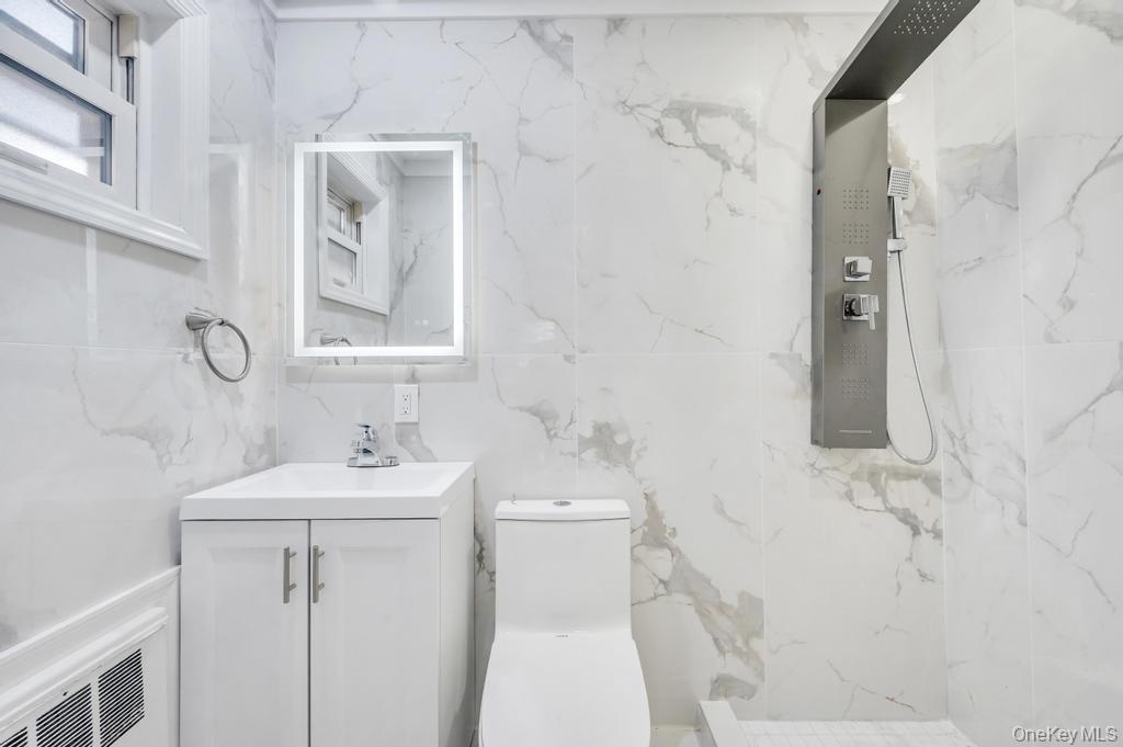 Single Family Jerusalem  Nassau County, NY 11783, MLS-912807-36