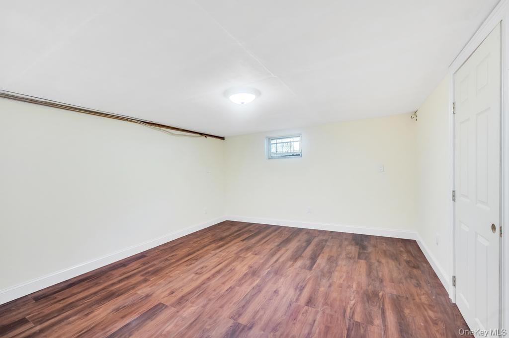 Single Family Jerusalem  Nassau County, NY 11783, MLS-912807-41