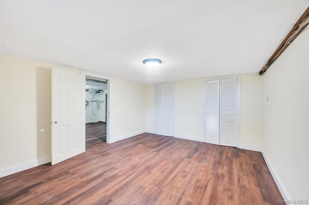 Single Family Jerusalem  Nassau County, NY 11783, MLS-912807-42