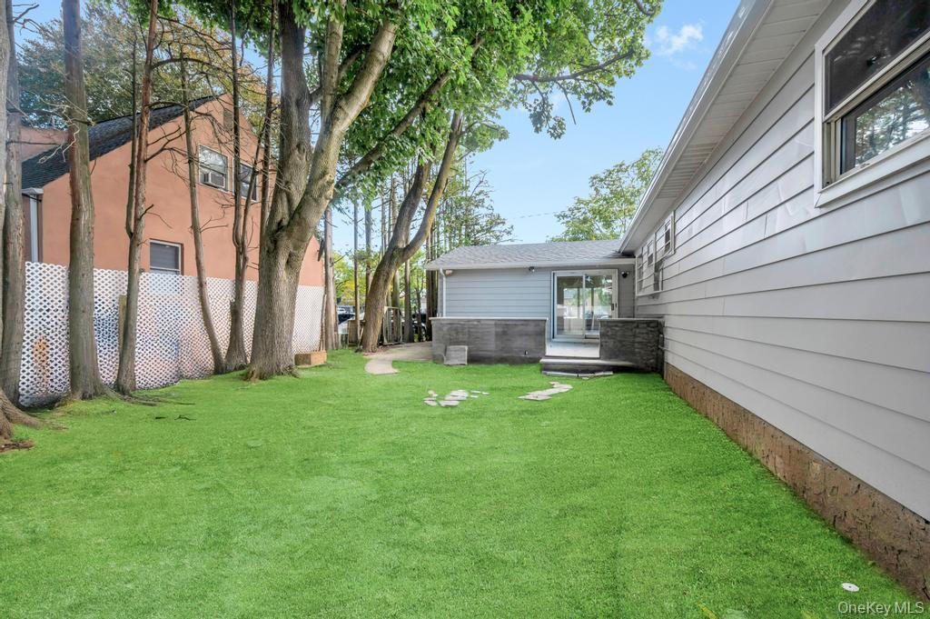 Single Family Jerusalem  Nassau County, NY 11783, MLS-912807-7