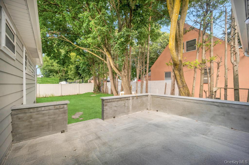 Single Family Jerusalem  Nassau County, NY 11783, MLS-912807-8