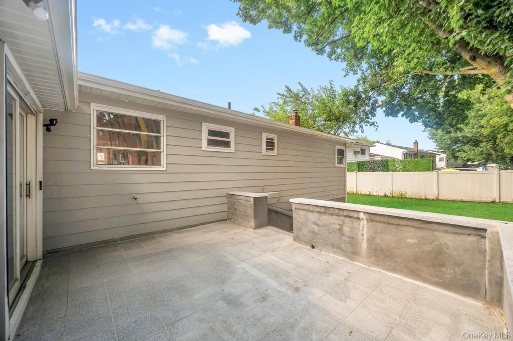 Single Family Jerusalem  Nassau County, NY 11783, MLS-912807-9