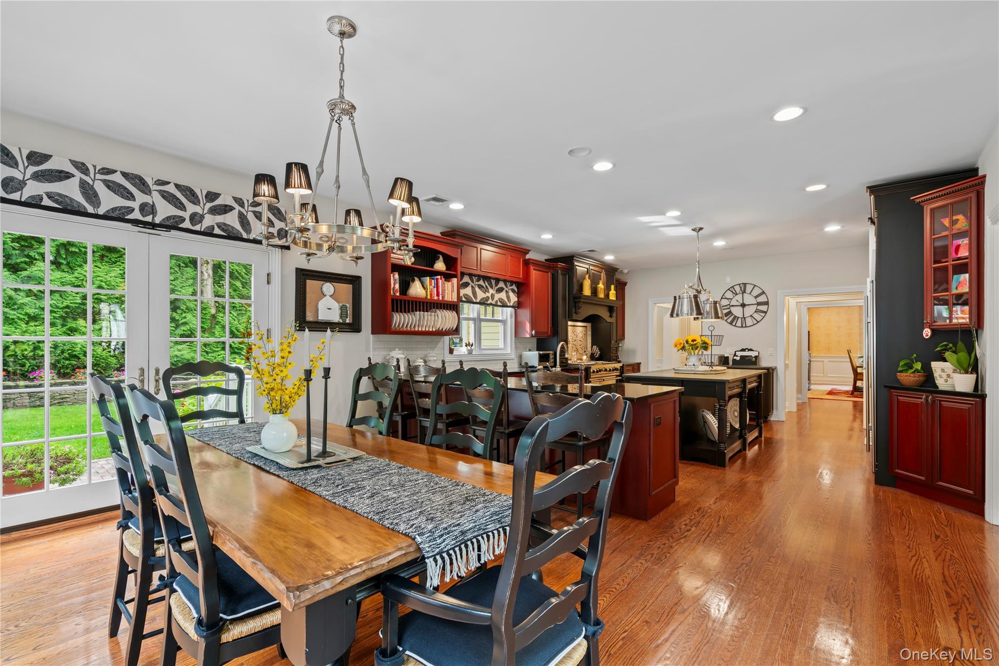 Single Family Parish Nassau County, NY 11560, MLS-912834-15