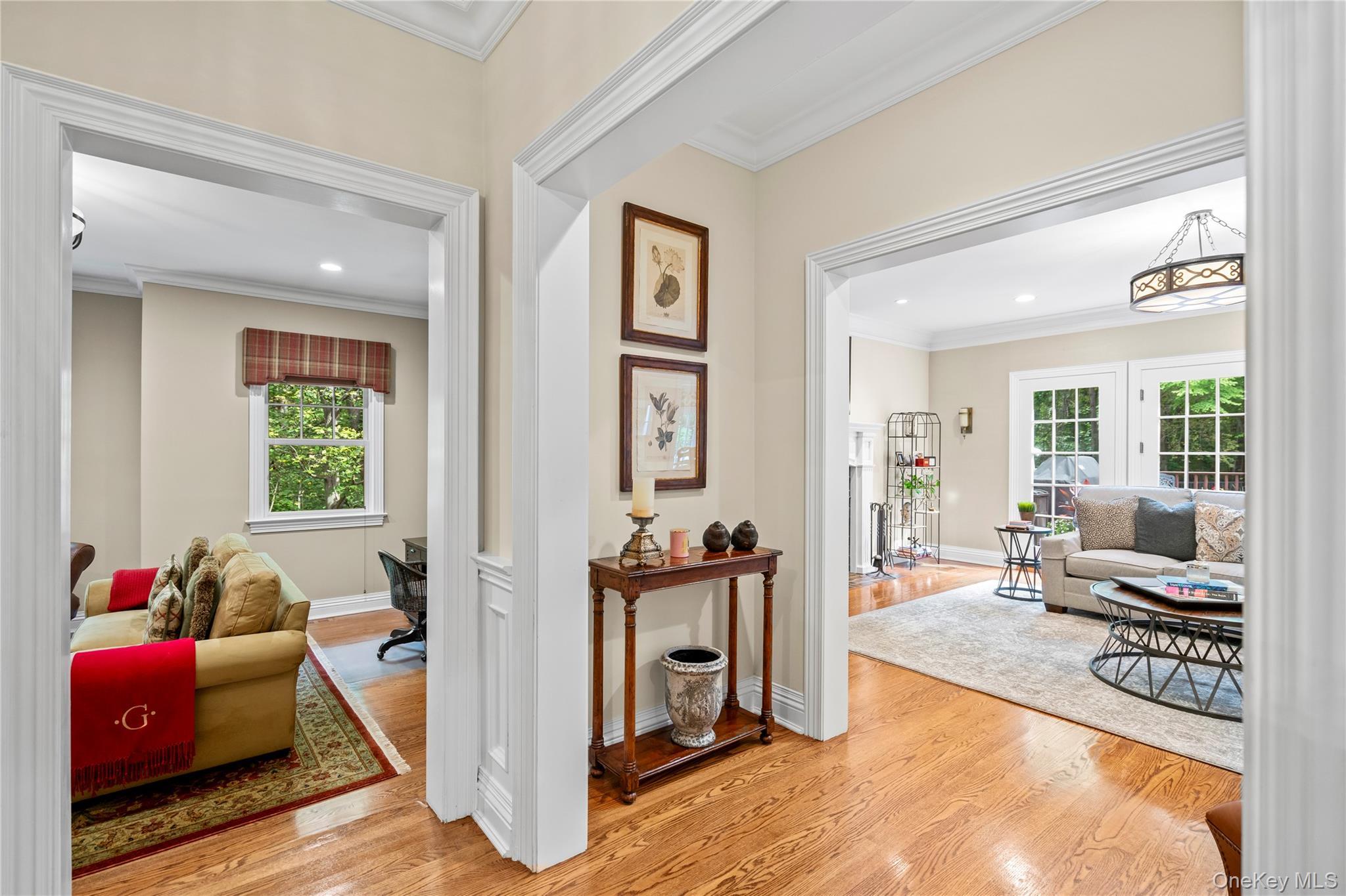 Single Family Parish Nassau County, NY 11560, MLS-912834-21