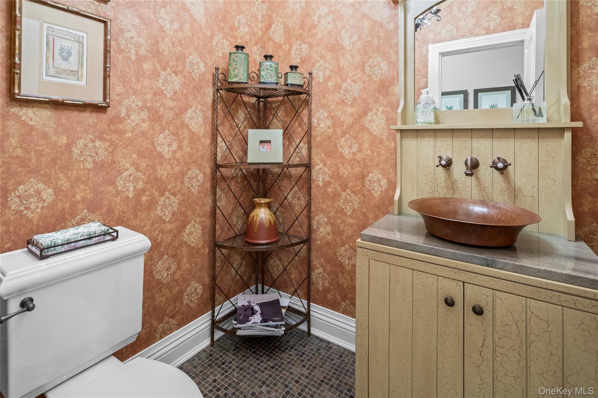 Single Family Parish Nassau County, NY 11560, MLS-912834-26