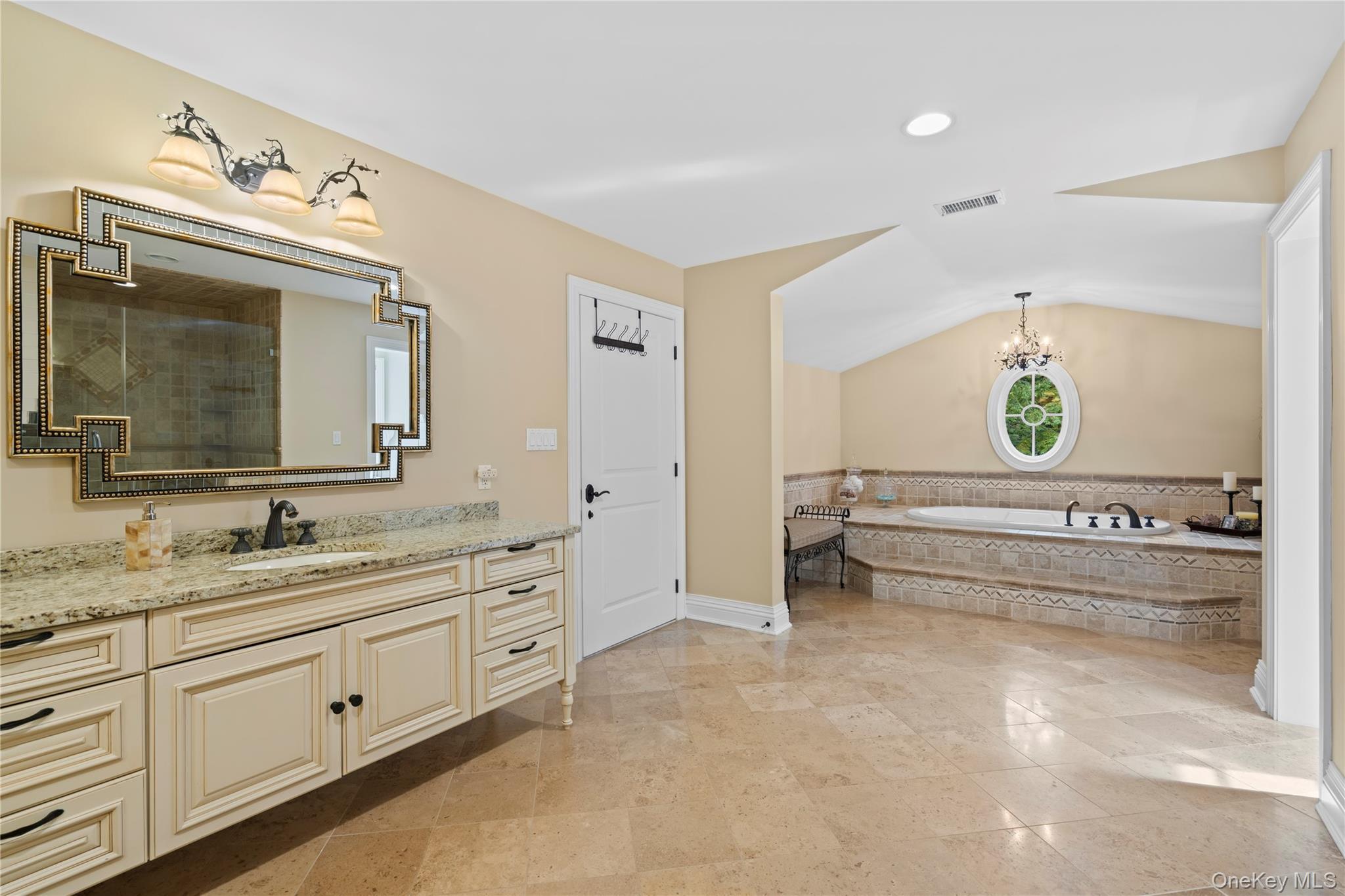 Single Family Parish Nassau County, NY 11560, MLS-912834-29