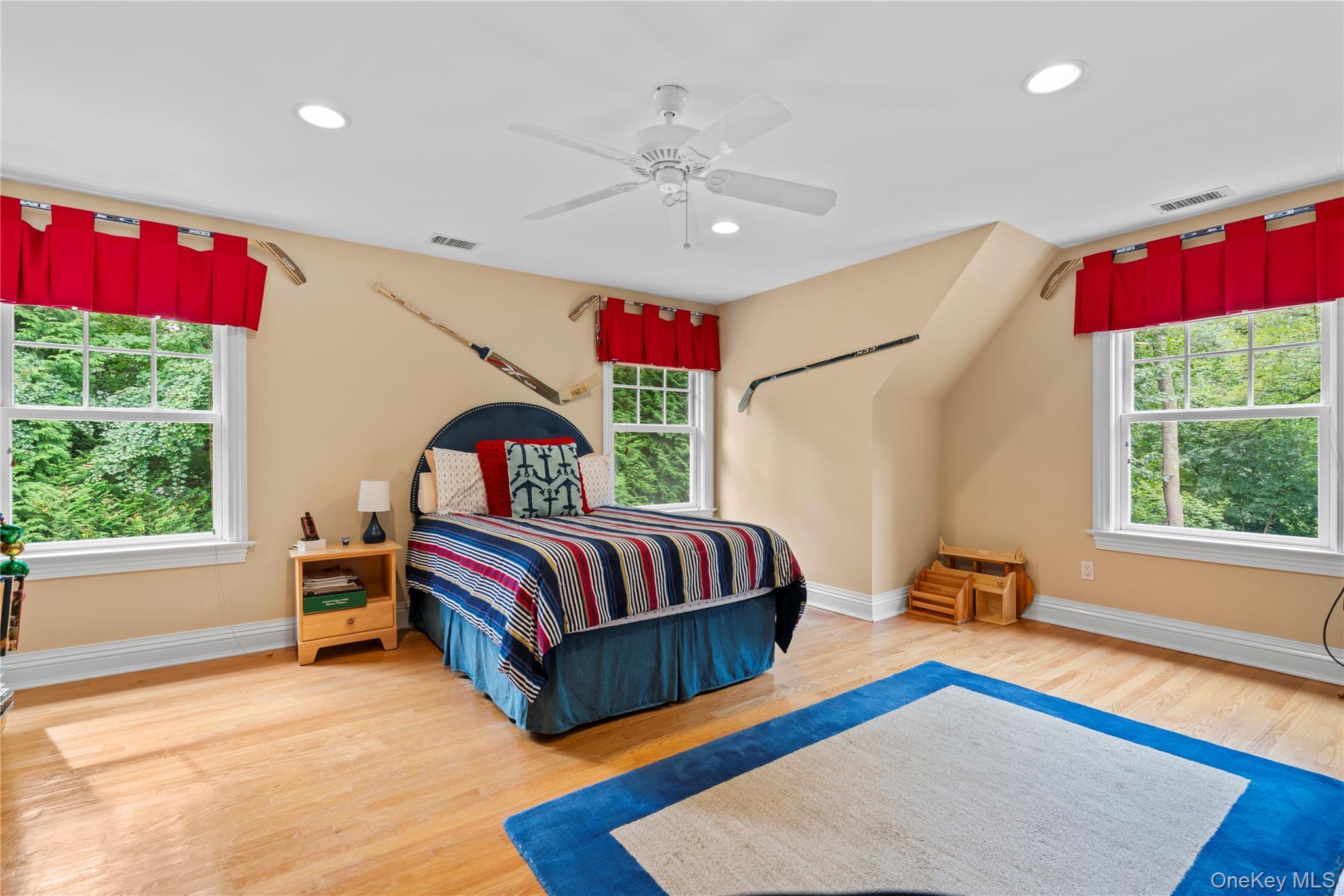 Single Family Parish Nassau County, NY 11560, MLS-912834-34