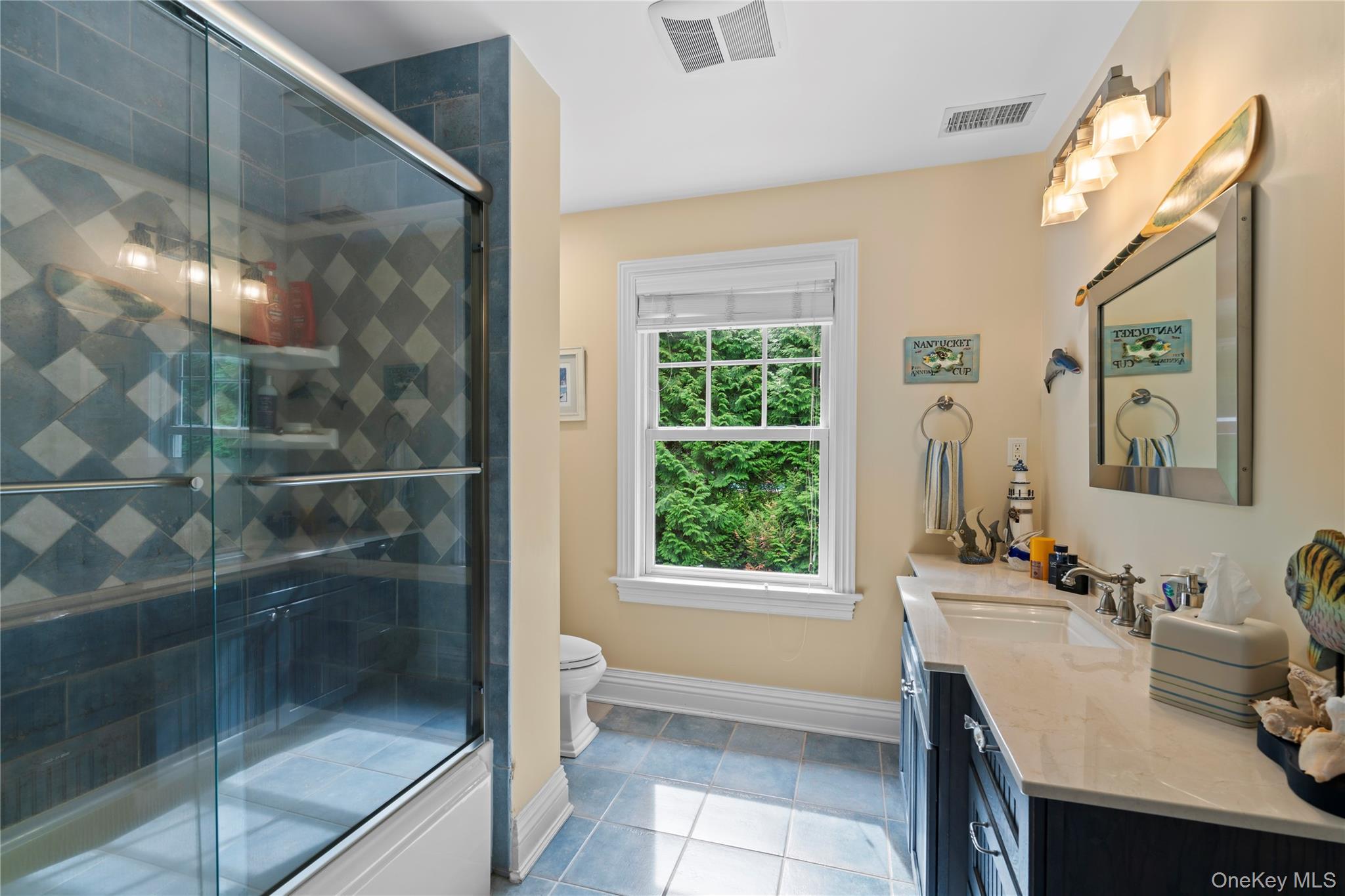 Single Family Parish Nassau County, NY 11560, MLS-912834-35