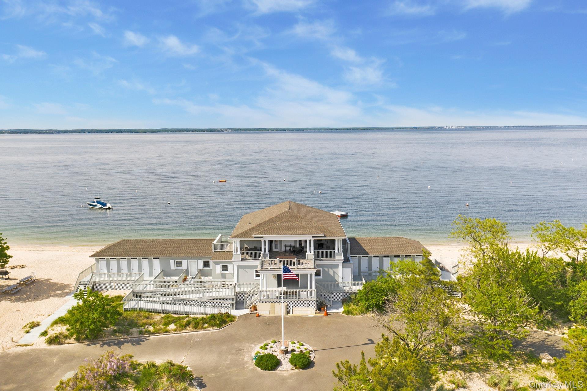 Single Family Parish Nassau County, NY 11560, MLS-912834-44