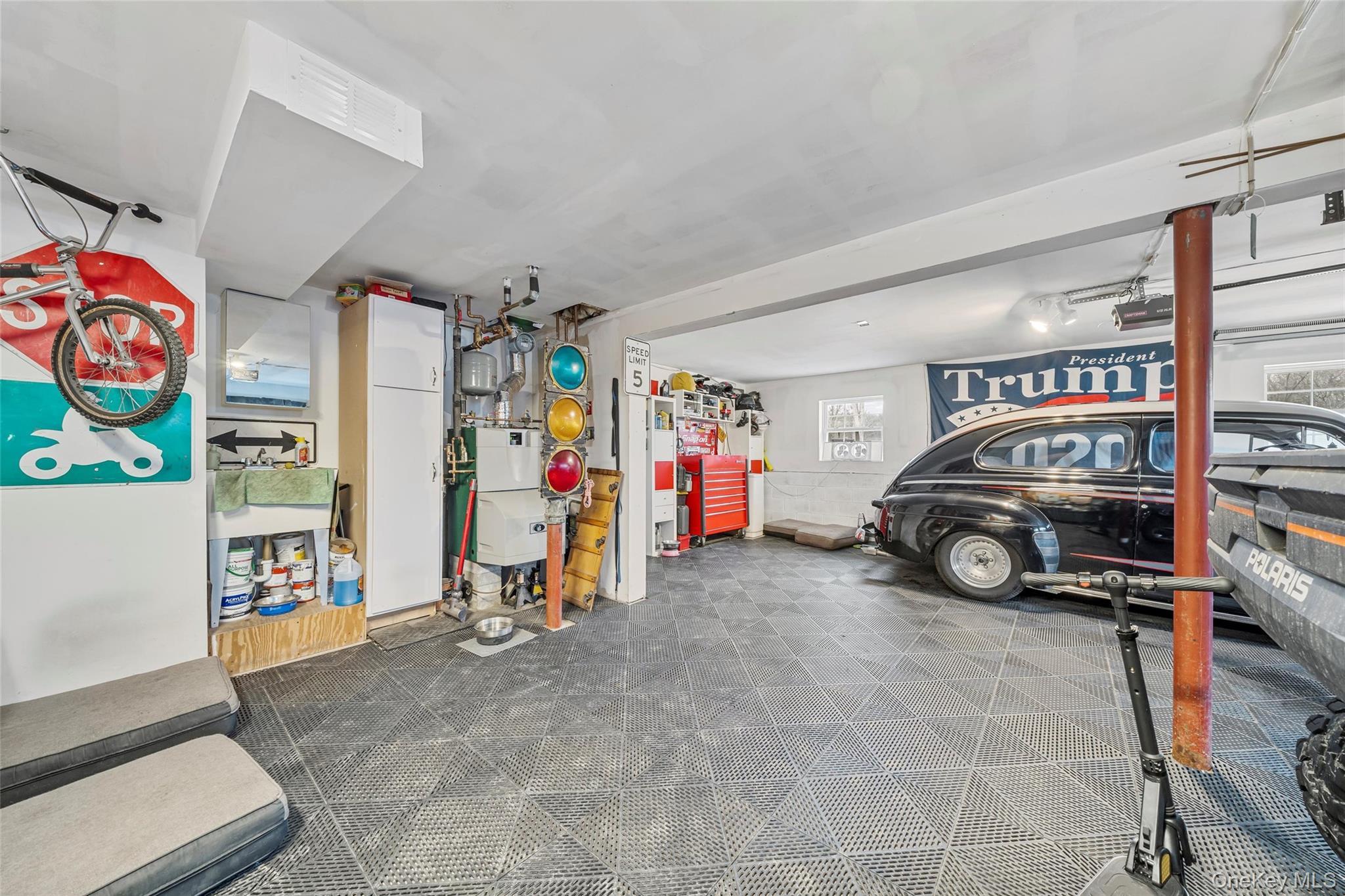 Single Family Twin Arch  Orange County, NY 12575, MLS-912842-31